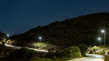 Osvetlenie ciest a ulíc