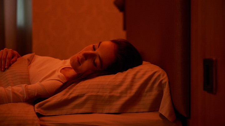 Hotelové osvetlenie: systém RoomFlex od spoločnosti Philips Lighting umožňuje hosťom prirodzene sa prebudiť plní energie